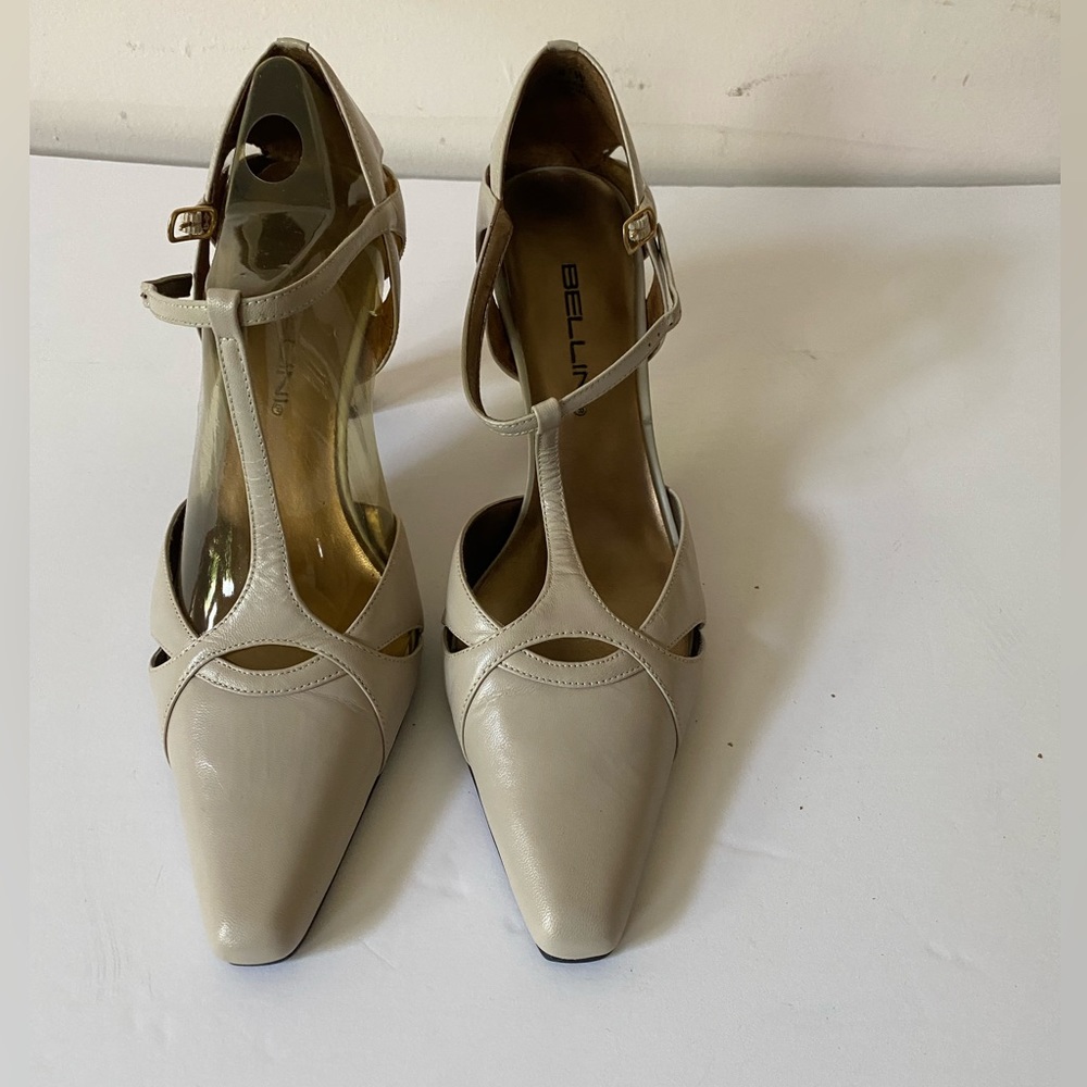 Bellini sand -colored 3” heels size 8.5 W
